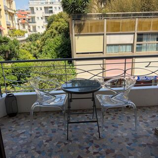  Appartement à louer 2 pièces 32 m²