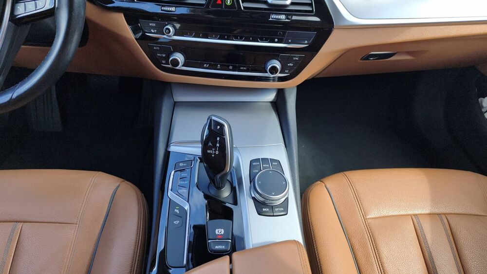 S&eacute;rie 5 Touring 520 d 190 BVA8 Business 2019 occasion 37240 Le Louroux