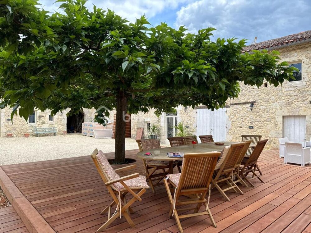 à vendre  Propriété/château Condom (32100)