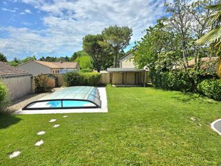  Maison � vendre 9 pi�ces 262 m�