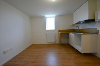 Appartement à louer 2 pièces 35 m²