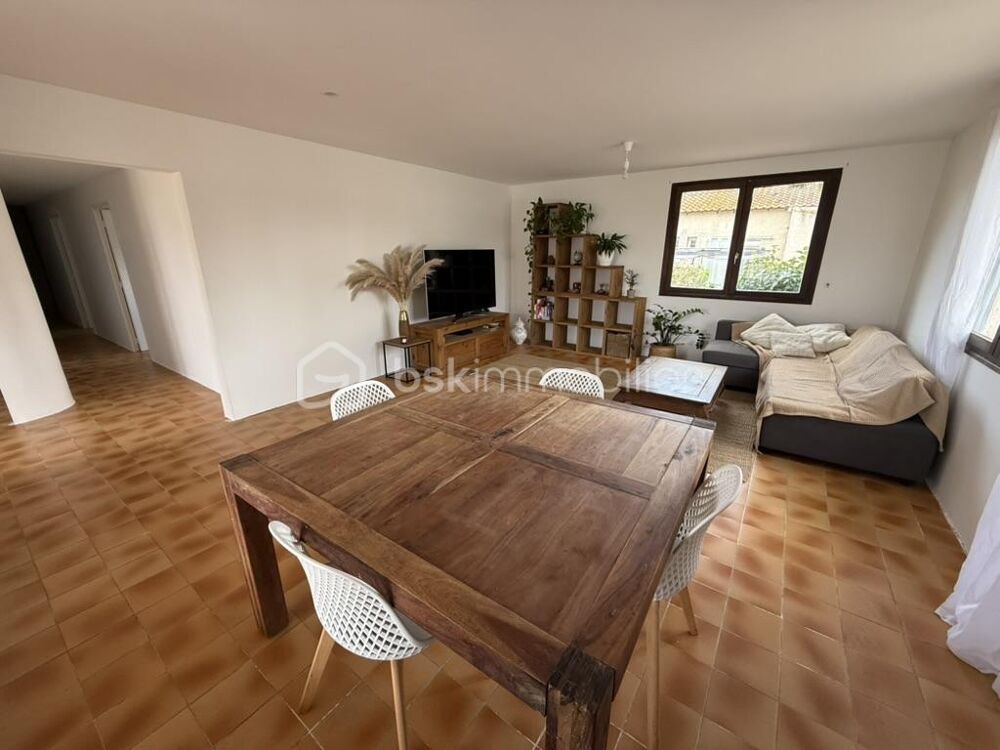 Balaruc-les-Bains  Villa T5 avec dépendance et piscine sur 687 m² de terrain