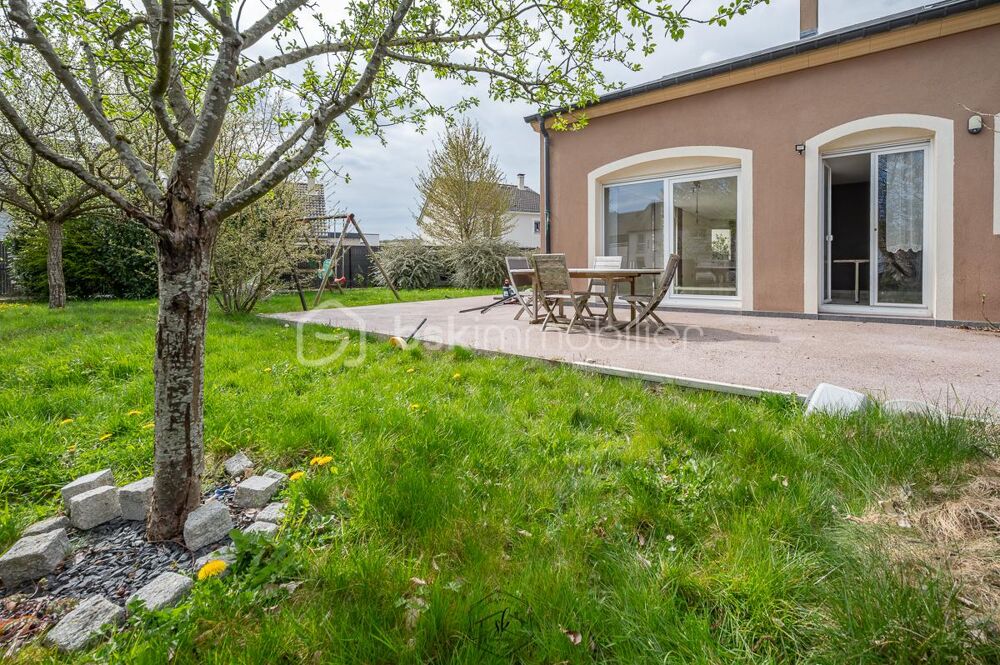Maison 204 m²  Élange  Terrain 1 142 m²