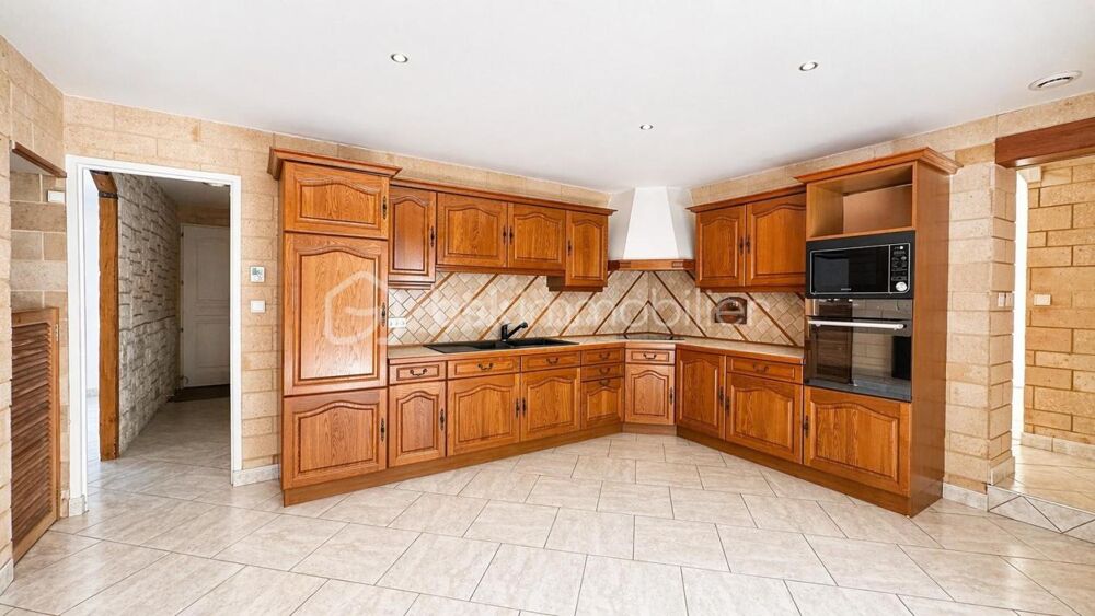 Vente Villa Magnifique maison familiale avec piscine – Calme absolu à 20 km de Paris - 240 m² habitables Perigny