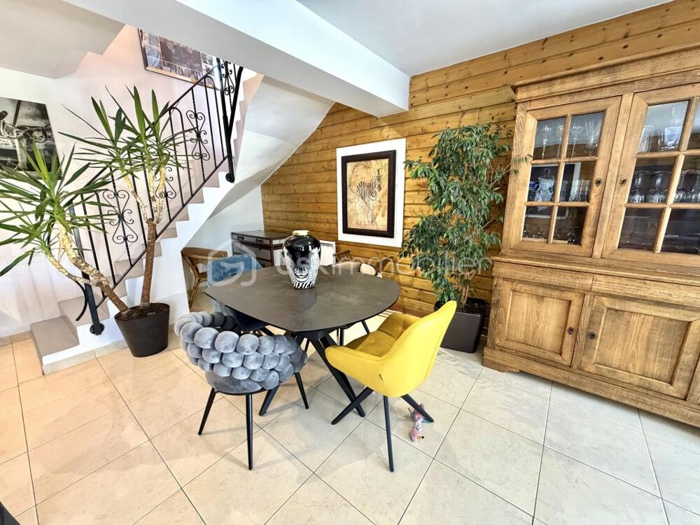 Caudebec-lès-Elbeuf 76320 - Maison 81m2, 2 chambres, stationnement privatif, terrasse, DPE : D !
