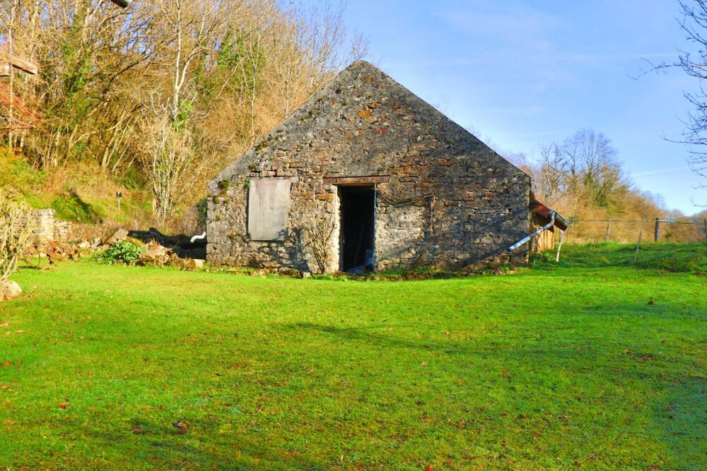 Vente Propriété/Château EXCLUSIF RARE DANS LE JURA, 44 Hectares Secteur revermont