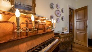  Maison � vendre 9 pi�ces 295 m�