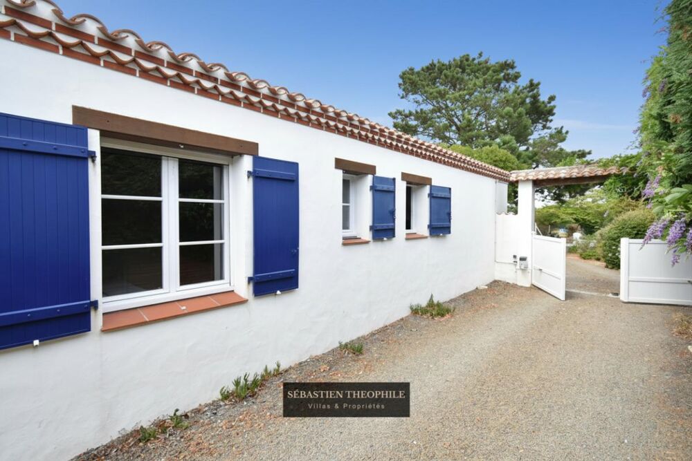 Maison Vendéenne T5 proche Saint Gilles - Authenticité et Confort