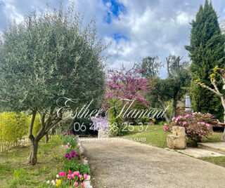  Villa  vendre 5 pices 260 m
