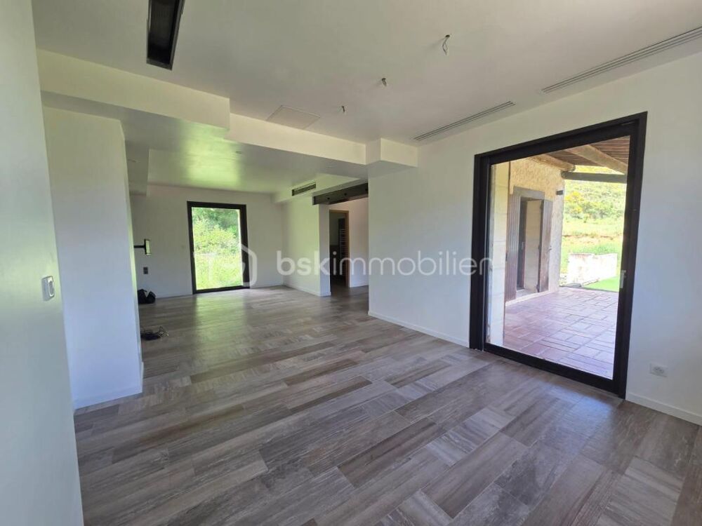 Location Maison À louer – Maison individuelle avec grand terrain à Montjustin Montjustin