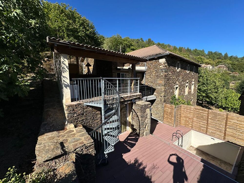 Maison de caractère et gîte face aux montagnes