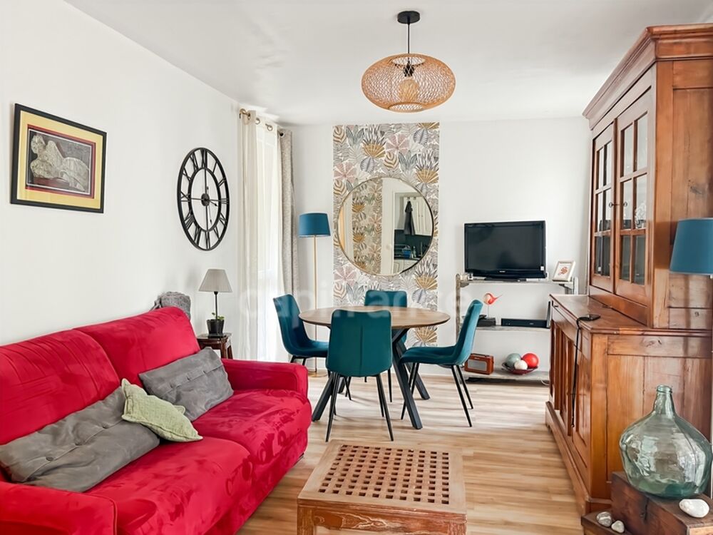 Vente Appartement Bel Appartement rénové avec balcon à vendre 3 pièces CHANTILLY (60) - box Garage - CENTRE VILLE CHANTILLY - GARE PARIS TER 25min Chantilly