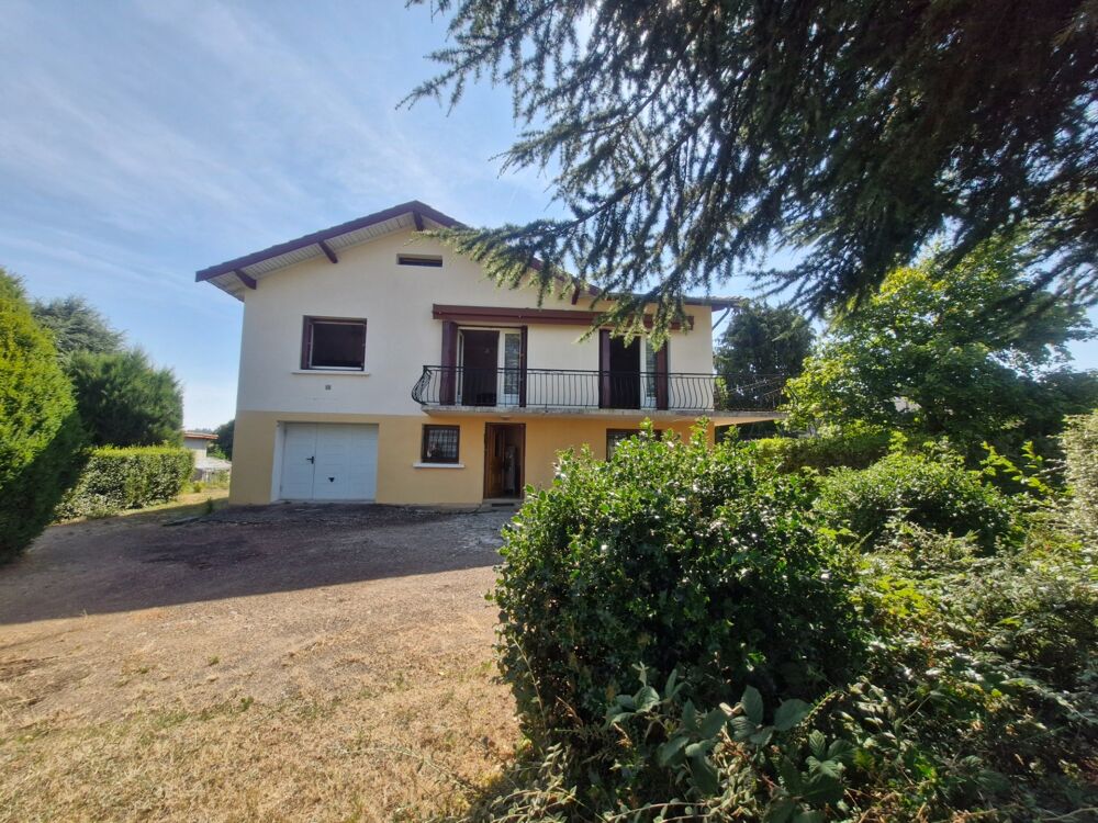 UNIEUX - MAISON D'ENVIRON 115M² / 3/4 CHAMBRES CUISINE EQUIPEE / SOUS-SOL COMPLET / TERRAIN DE PETANQUE ET JARDIN / 1055M² DE TE