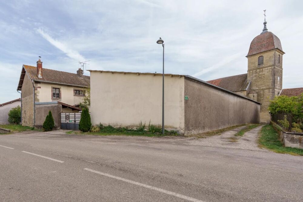 Maison de 8 pièces de 286 m² à Villers-lès-Luxeuil