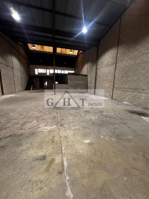 ENTREPOT BUREAUX 404 M2 A LOUER CHENNEVIERES SUR MARNE 3460 94430 Chennevieres sur marne