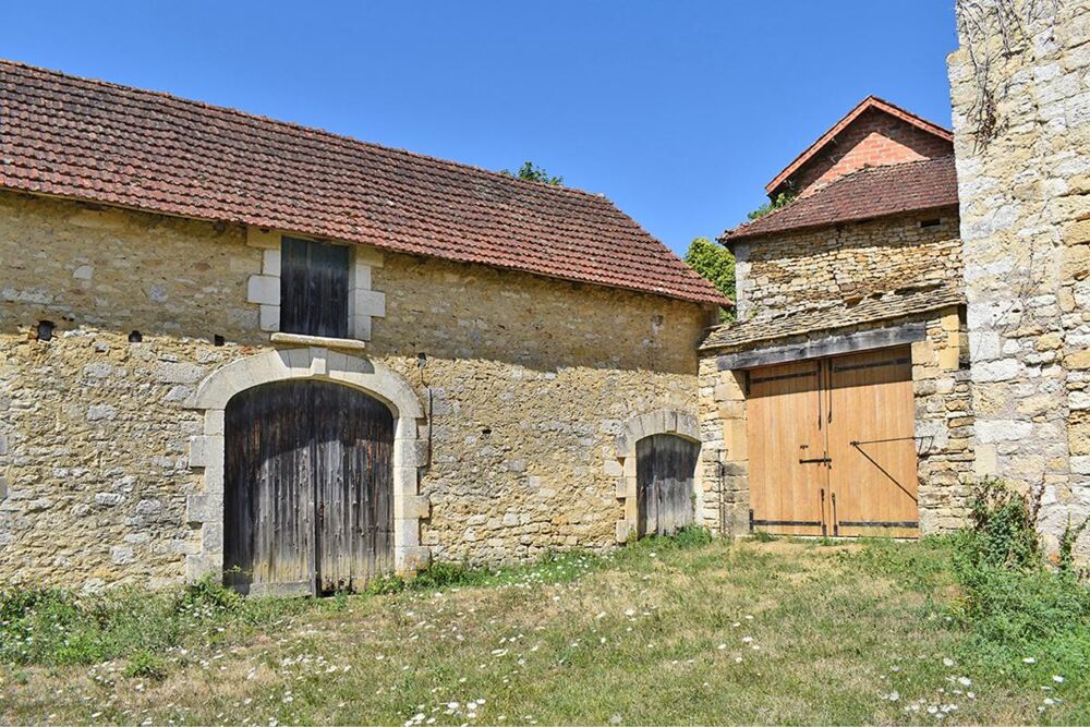 Maison de catactère Coly Saint Amand 6 pièce(s) 180 m2