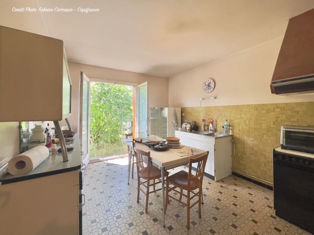 Clermont-Ferrand (63) Croix de Neyrat, Maison familiale avec 4 chambres, garage et jardin à réinventer selon vos envies