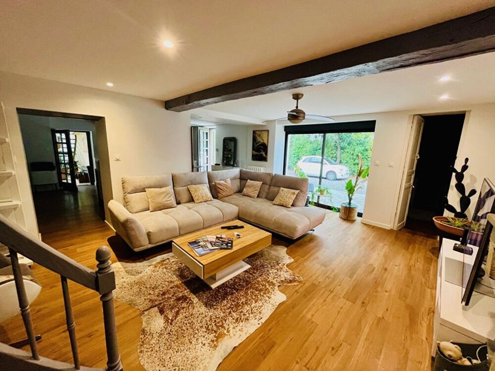 VIENNE - RARE MAISON 4 CHAMBRES 180 m² , Piscine et Dépendances