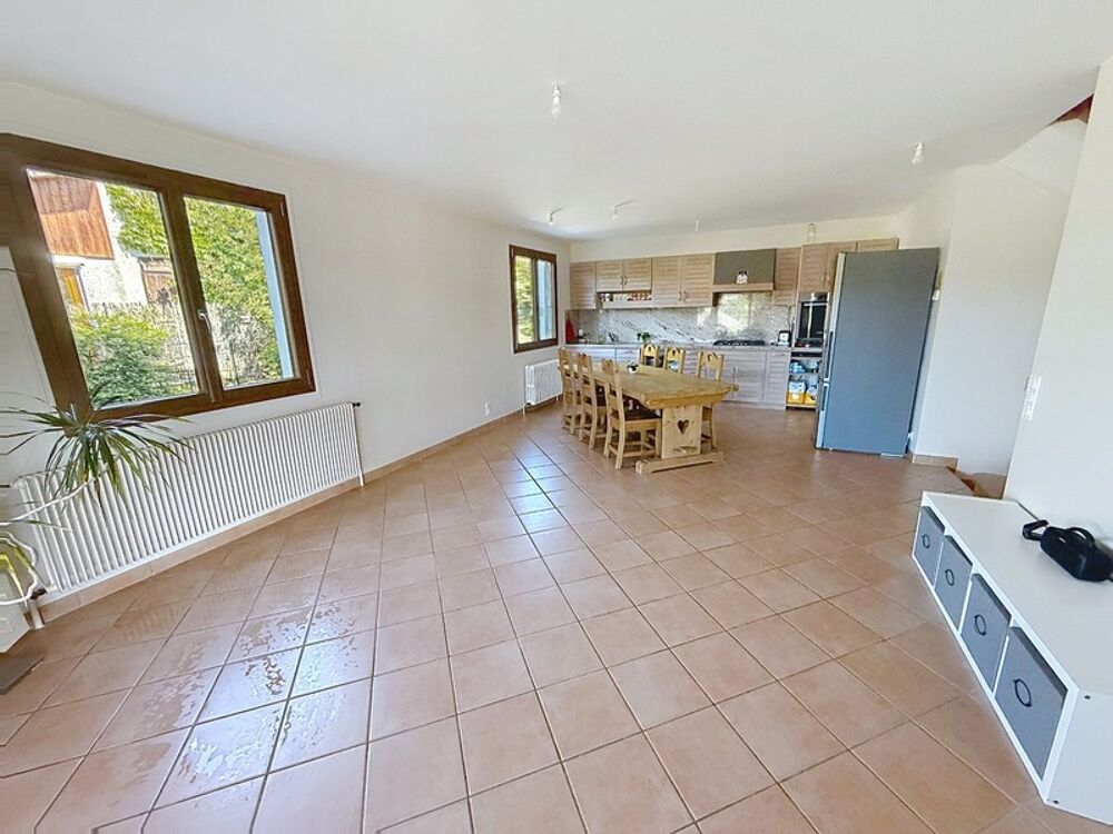VIUZ-EN-SALLAZ  MAISON FAMILIALE 6 PIÈCES  140 m²  VUE MONTAGNES  EMPLACEMENT RECHERCHÉ ?