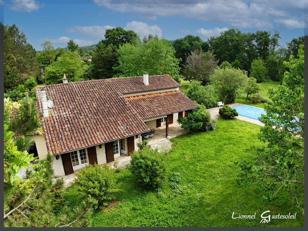 Maison à vendre avec piscine 9 pièces 4 chambres sur la commune de MONTCARET en Dordogne (24)