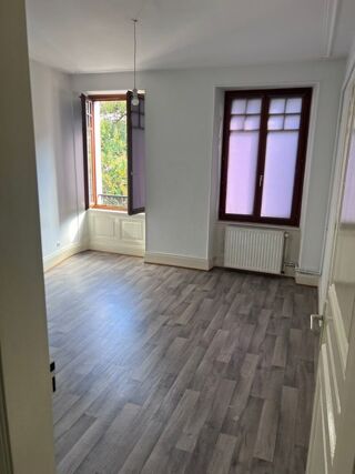  Appartement à louer 2 pièces 50 m²