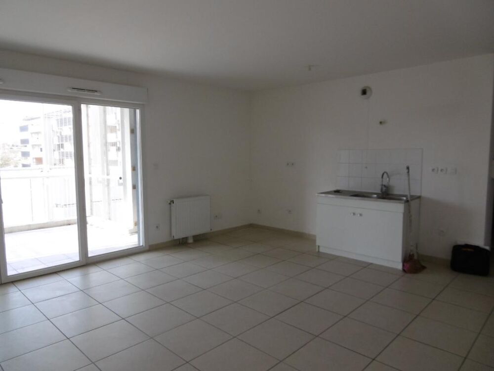 Location Appartement T3 avec terrasse et parking à MARSEILLE Marseille 14
