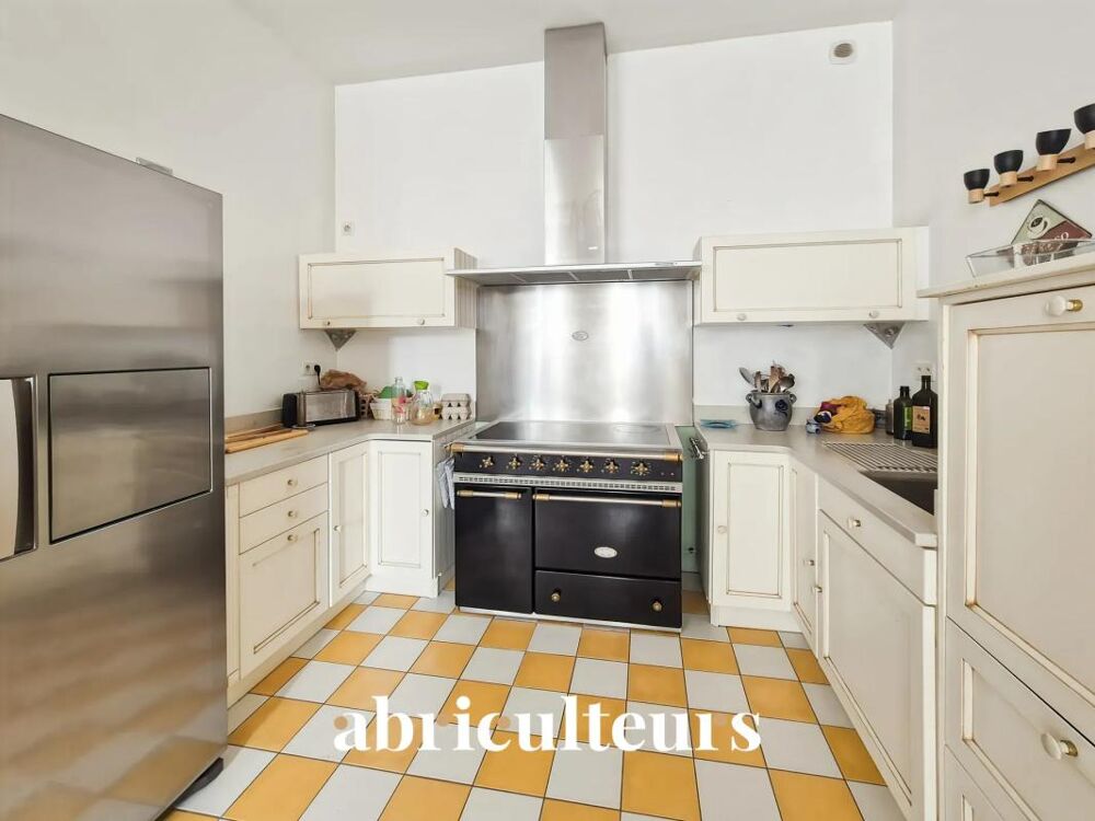 Vente Appartement Duplex de caractère avec cheminée en vente à Saintes Centre (17100) Saintes