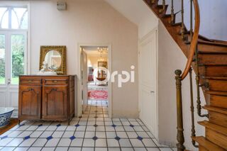  Maison � vendre 9 pi�ces 232 m�