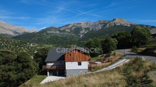 Vente Chalet Maison à vendre 7 pièces ALLOS (04) - 4 Chambres - Piscine intérieure Allos