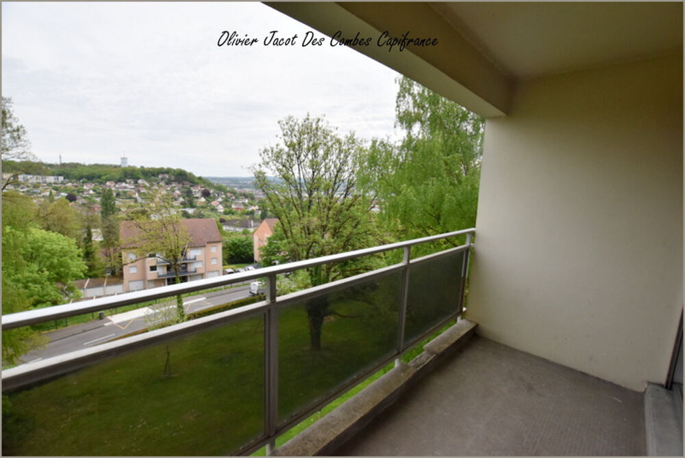 Appartement à vendre 2 pièces MONTBELIARD (25) avec vue panoramique sur la ville