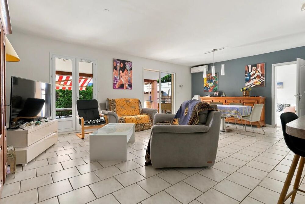Vente Maison Maison de 5 pièces de 110 m² à Sanary-sur-Mer Sanary sur mer