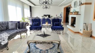  Maison  vendre 7 pices 355 m