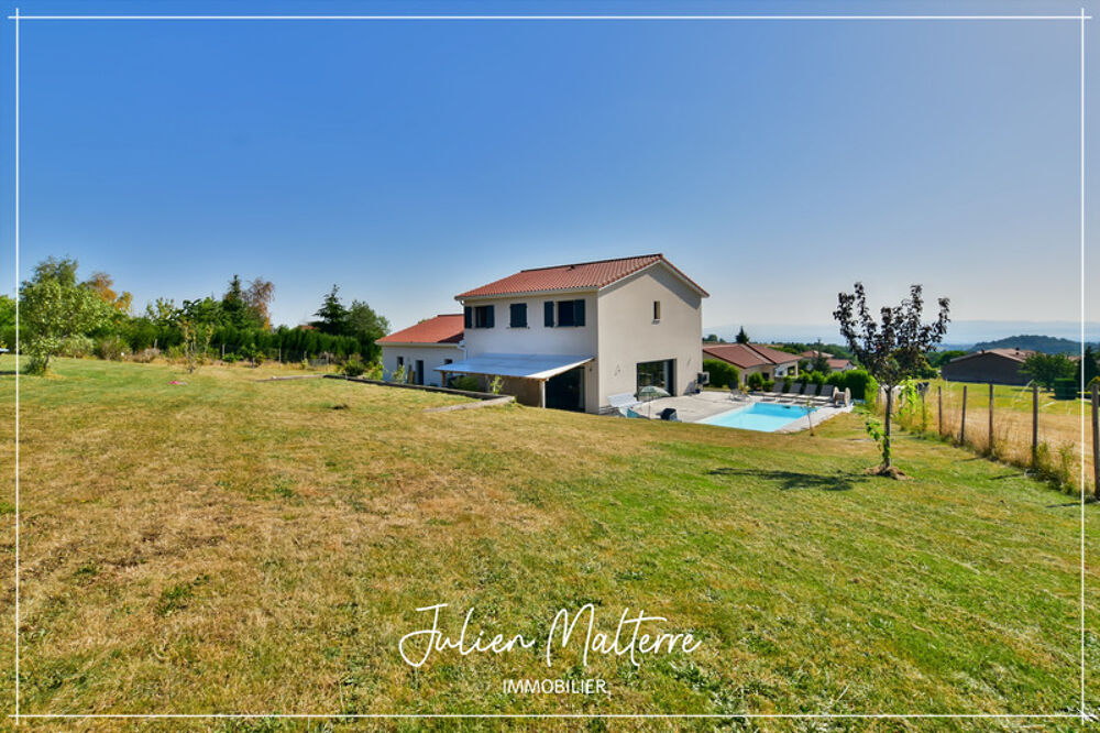 Vente Maison Maison récente de 170 m² sur 2100 m² de terrain préservés, 7 pièces, 5 chambres dont dressing, garage de 85 m² à MAROLS (42) Marols