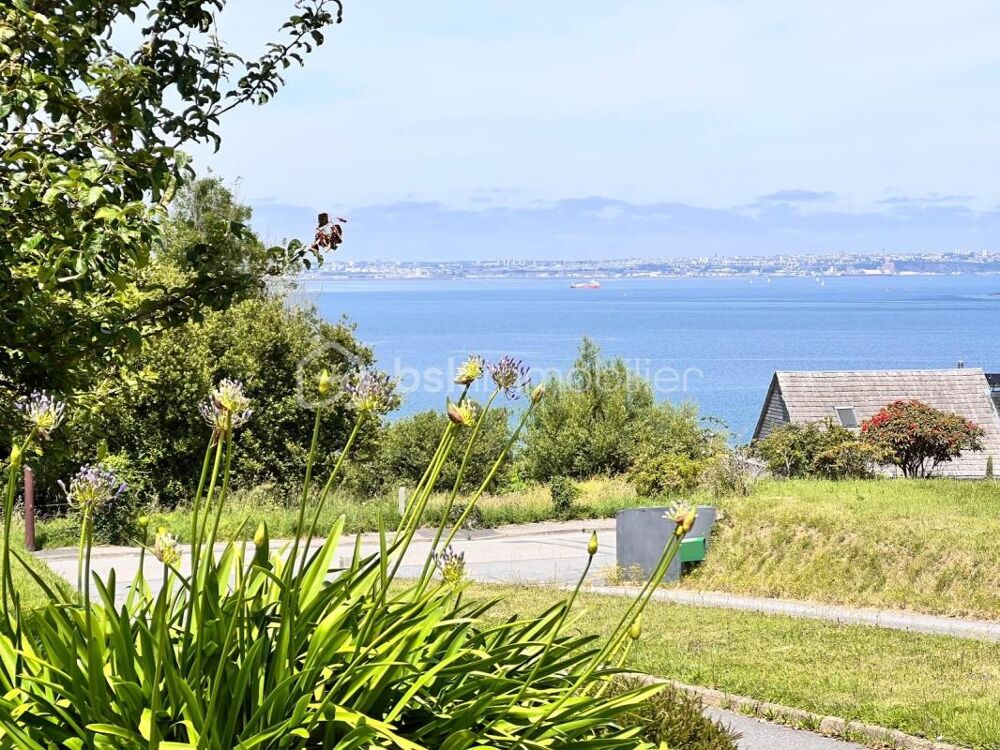 Maison 11 pièces 220 m² · à Lanveoc · 220 m² · 370 000 €