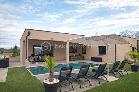   Villa contemporaine de 243m² Maison - 7 pièce(s) - 243 m²