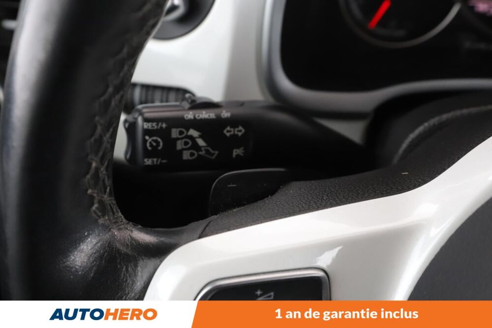 COCCINELLE II Cabriolet 2.0 TDI BlueMotion Tech Couture DSG6 150 ch 2015 occasion 92130 Issy-les-Moulineaux