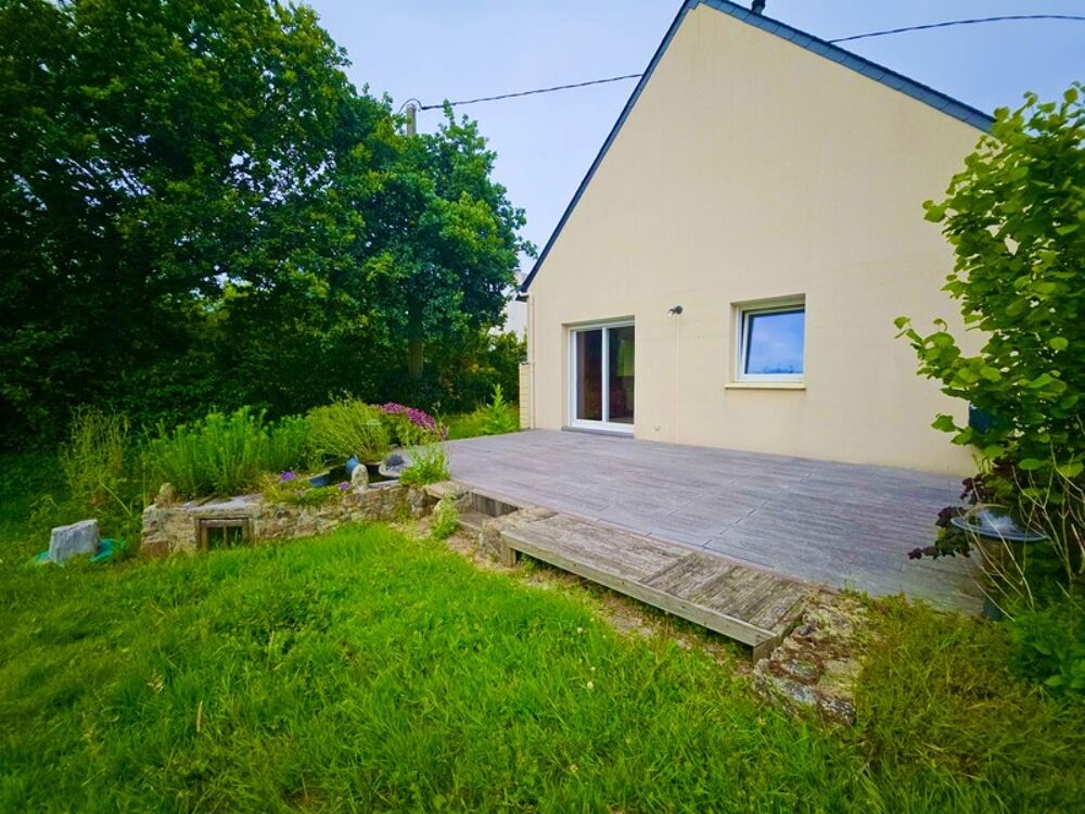 Crozon : Maison familiale récente proche de la plage