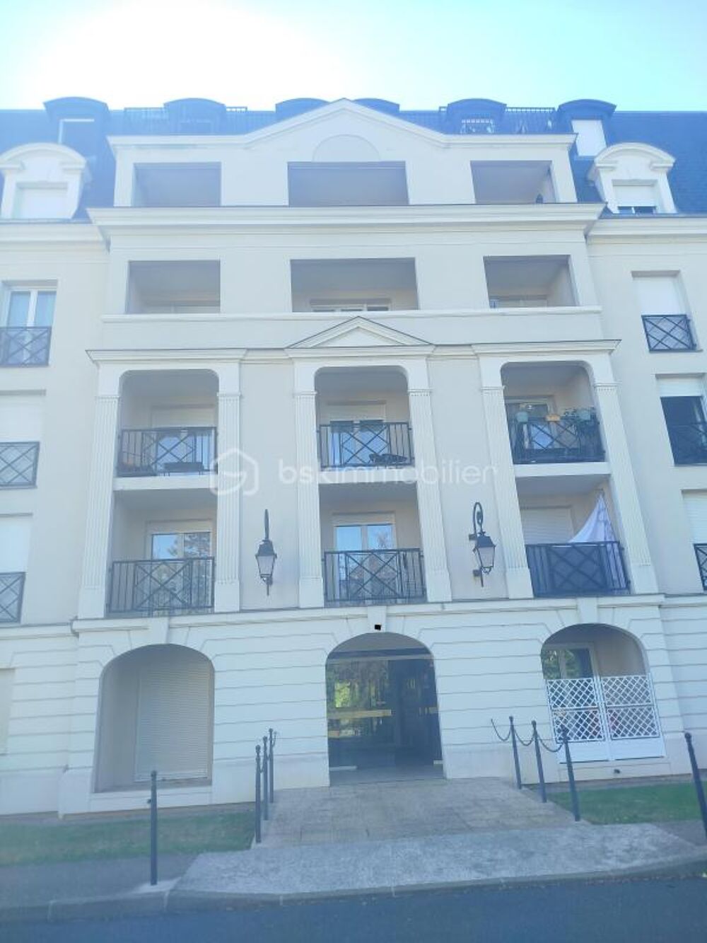À VENDRE  Appartement T2 de 57 m² à DAMMARIE-LES-LYS PROCHE GARE