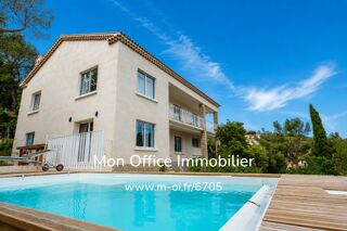  Villa à vendre 10 pièces 245 m²