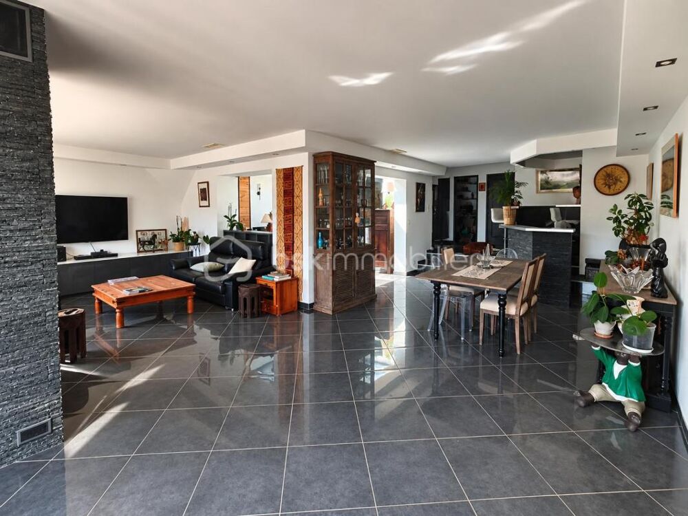 Vente Villa ? LAMALOU-LES-BAINS – UNE PROPRIÉTÉ QUI RÉSERVE QUELQUES SURPRISES… Lamalou les bains