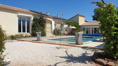   Villa T5 de 125 m avec piscine sur un terrain de 1 450 m Villa - 5 pice(s) - 125 m