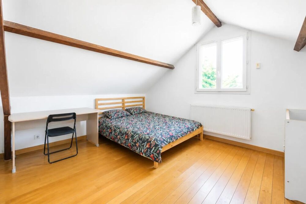 Vente Maison Maison de 4 pièces de 107 m² + une dépendance à Houilles Houilles