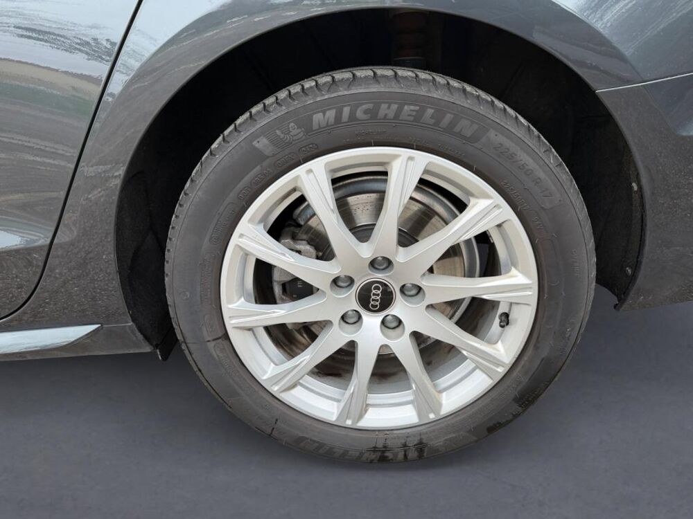 A4 V (3) 30 TDI 136 7CV BUSINESS LINE S tronic 2022 occasion 55800 Contrisson