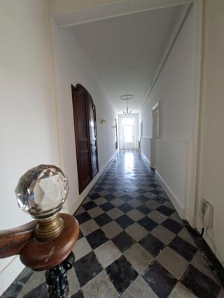  Propri�t�/ch�teau � vendre 11 pi�ces 270 m�