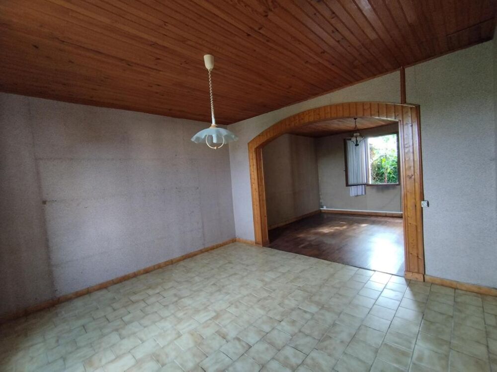 Vente Maison Taponnat, La Rochefoucauld, maison 83 m² avec dépendances et terrain clos 1725 m² Taponnat fleurignac