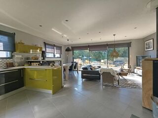  Maison  vendre 8 pices 160 m