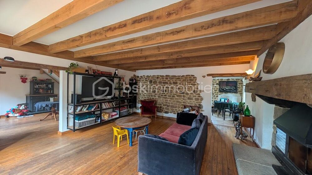 Vente Maison CHARMANTE MAISON DE 170 M²   4 CHAMBRES    SAINT-MARS-SUR-LA-FUTAIE (53220) Saint mars sur la futaie