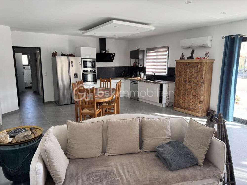 ** Villa contemporaine de 2025  Plain-pied  Prestations de qualité  Exposition plein sud  Garage motorisé **