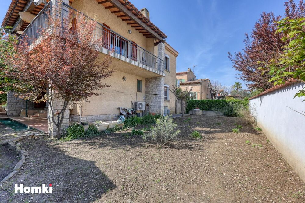 Vente Maison LA CIOTAT MAISON TRADITIONNELLE de 155 m² AGENCEE EN 2 APPARTEMENT DE TYPE 3 La ciotat