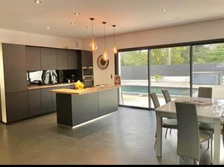  Maison � vendre 5 pi�ces 165 m�